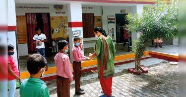 Students receive a warm welcome when school is reopened