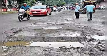 HYD: Commuter faces a difficult time because of rain floods