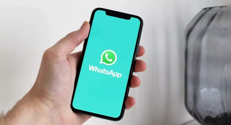 WhatsApp might get this popular feature from Facebook