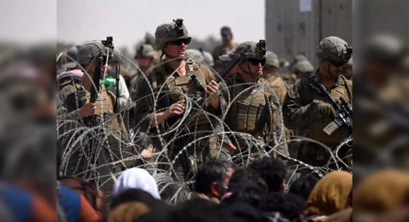 US Parliament members violated the command by traveling to Kabul during Airlift