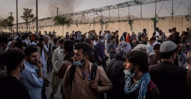 US contractors use private charter to fly Evakare