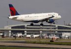 Delta Air Lines collected employees who were not vaccinated $ 200 a month