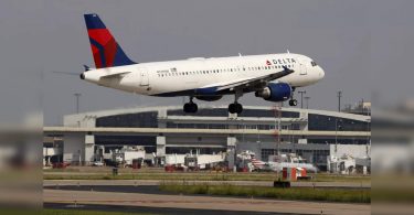 Delta Air Lines collected employees who were not vaccinated $ 200 a month