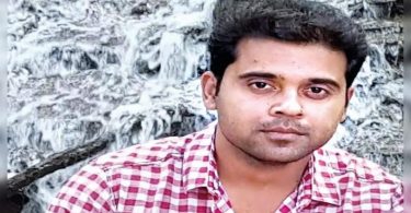 Up: Hockey Legend's son gets back the train work after 4 years