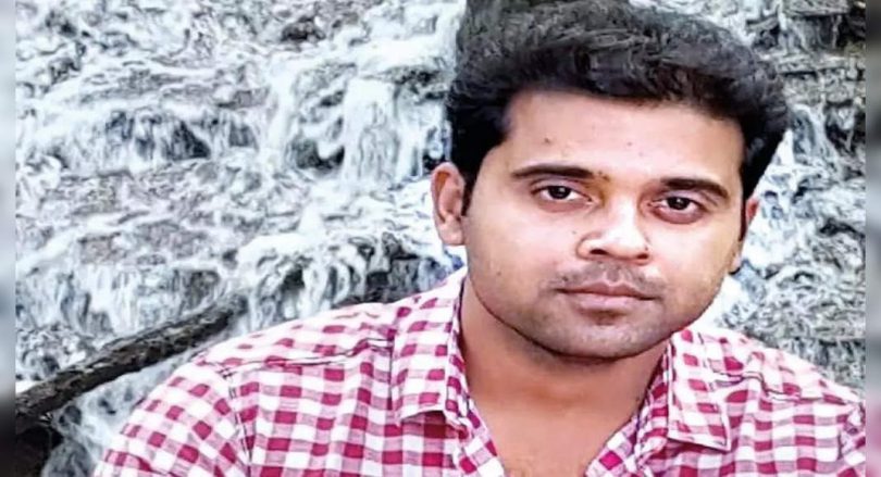 Up: Hockey Legend's son gets back the train work after 4 years