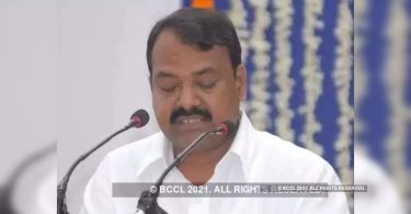 Maharashtra: Shiv Sena MP Rajendra Gavit Provides Rs 25,000 Check to Kin of Dead Palghar Villager