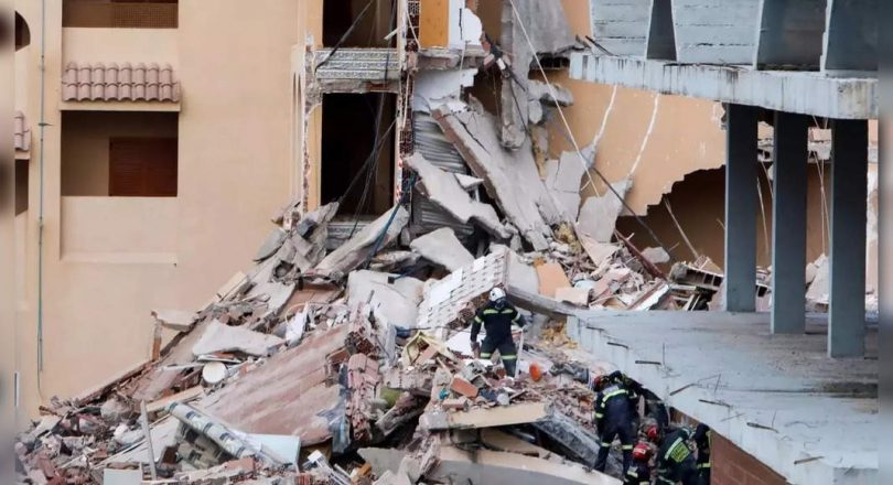 Spanish savior attracts the body from a collapsed building, one is still missing