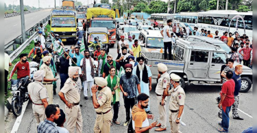 Action Police Haryana about Farmers: Block 2-HR Road in PB