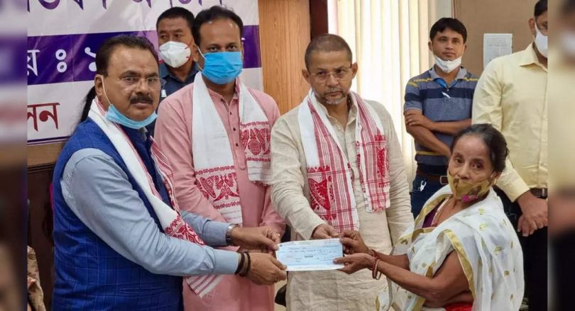 Minister Assam Chandra Mohan Patowary swept the controversy with a statement about Covid death