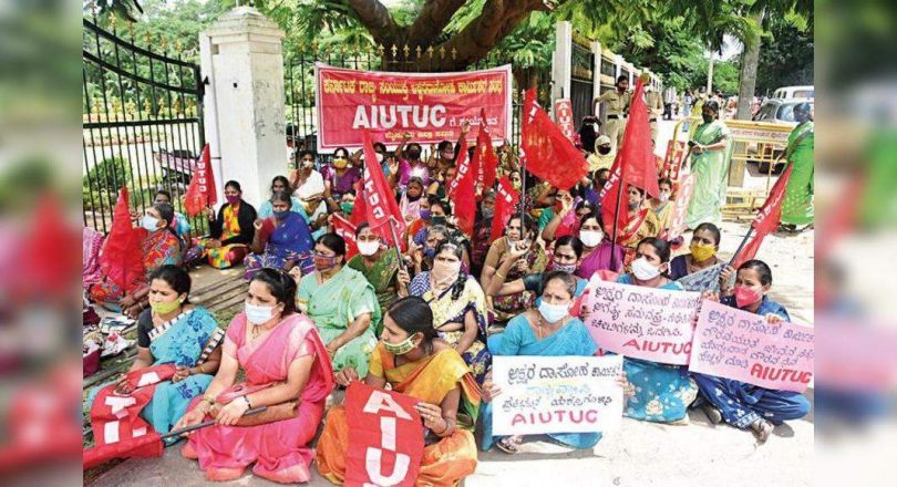 Without Jab, midday eating workers see a gloomy future in front