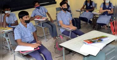 Vaccination racer to open educational institutions in Assam