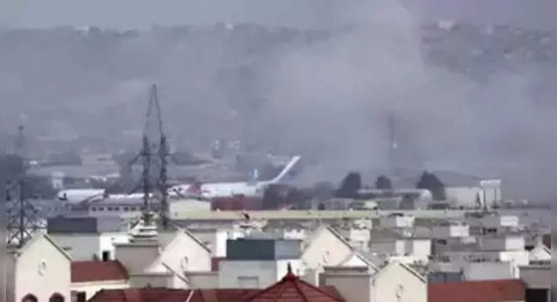 'Total panic' as Blastes turn off the airport kabul