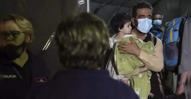 Albania got Evakare 1 Afghane after the deadly kabul explosion