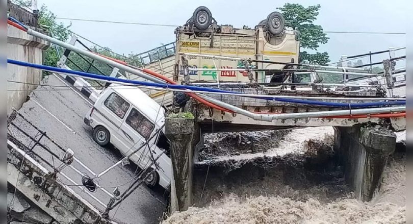 Ranipokhari Flyover collapsed; Vehicle traffic jams