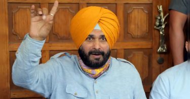 'Let me make a decision or ...': Sidhu warning for Cong leadership