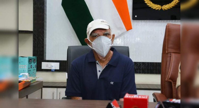 Maoist surrendered before Khammam Top Cop