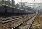 Bihar: Man Escapes After falling under the train