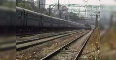 Bihar: Man Escapes After falling under the train