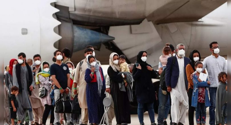 US flights carry 400 evakares to arrive in Spain