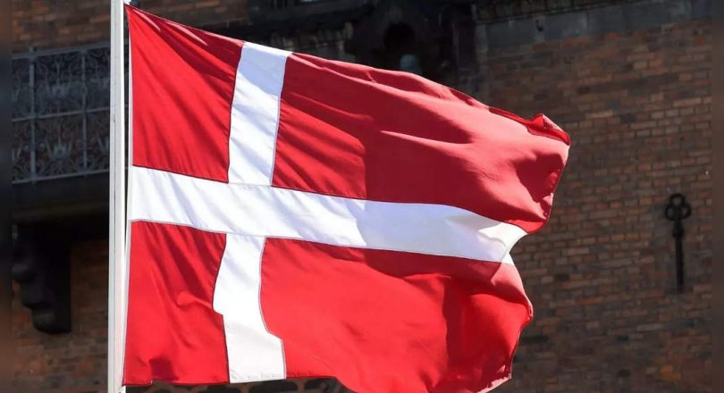 Denmark reduces the threat of Covid, citing vaccination