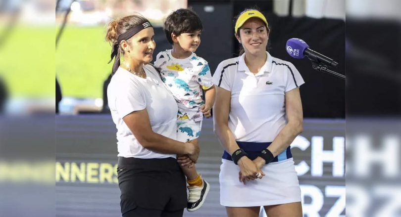 Sania, Christina Storm to the Final Cleveland Championships