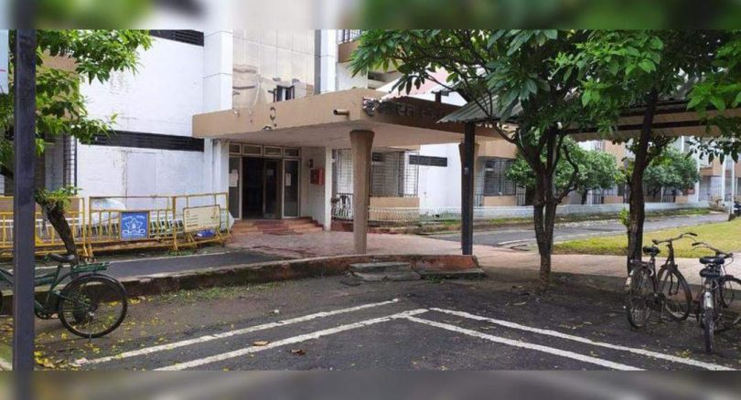 Secretly, patients receive institutional quarantine