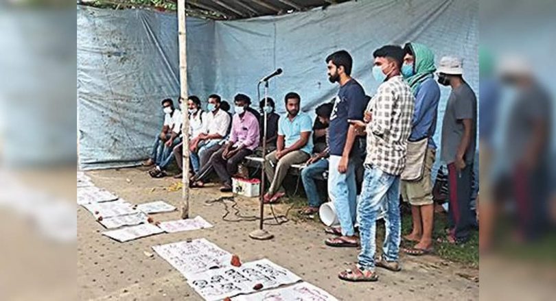 President Jnusu Aishe Ghosh expanded support for Visva-Bharati student agitation