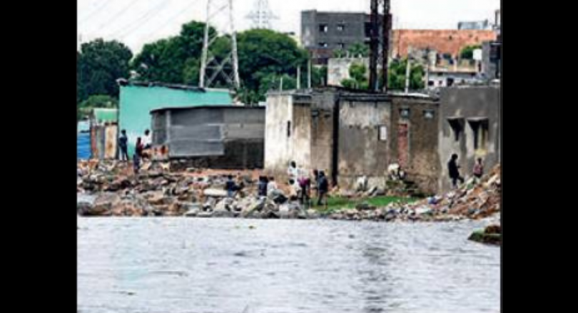 Hyderabad: Flood Threats Slamping Houses Near Musi