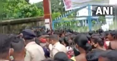 Stampede at the Covid Vaccination Center in Bengal, 25 injuries