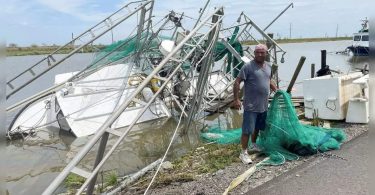The US Navy Helicopter crashed into the South California Coast