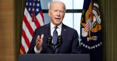 Biden defends the Afghan exit, refers to threats from China and Russia