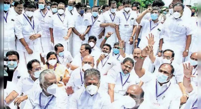 Ops Lead AIDMK Walkout Top Scrapping of Jaya Univ