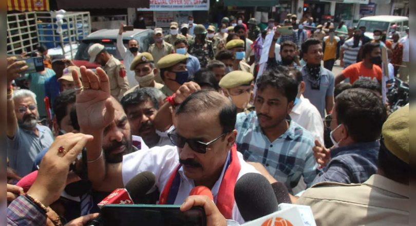 'Darbar Move': Party Party Apni Protest