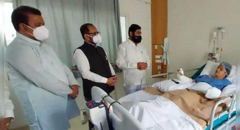 Netas condemned the attack on TMC female officers