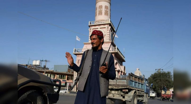 US General, Head of the Sir Army Discuss the Security Situation in Pakistan, the surrounding area