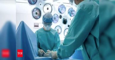 AIIMS Doctors remove tumors from kidney cancer patients