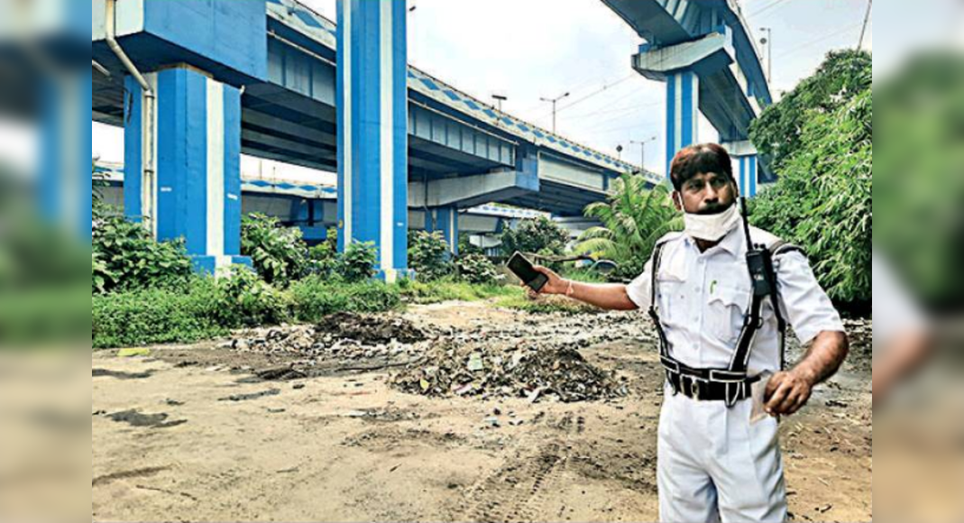 City Realtor Lake 54 Years Jump from Maa Flyover