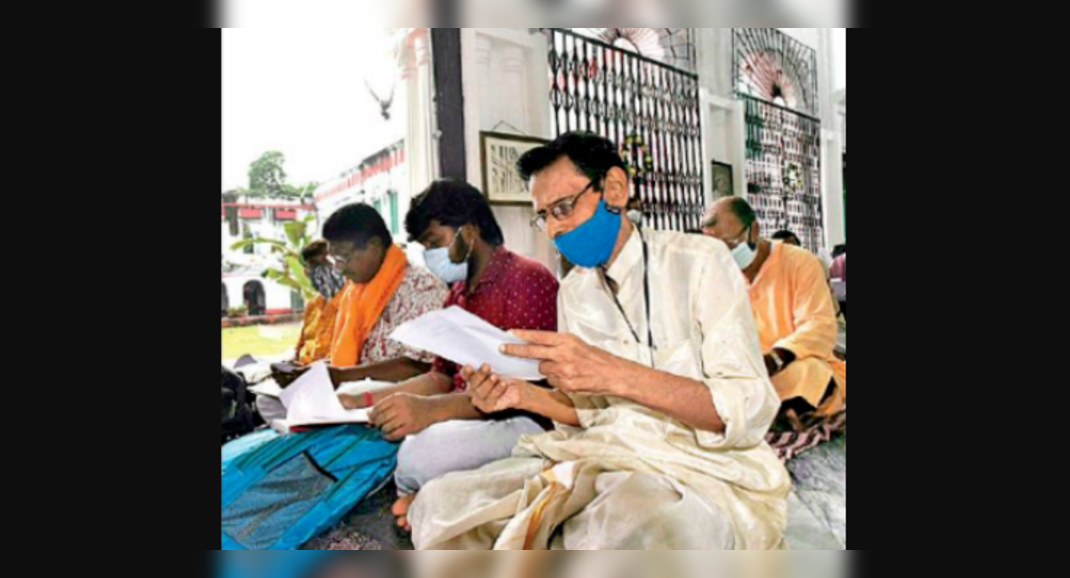 Workshop trained the priest on a safe puja ritual