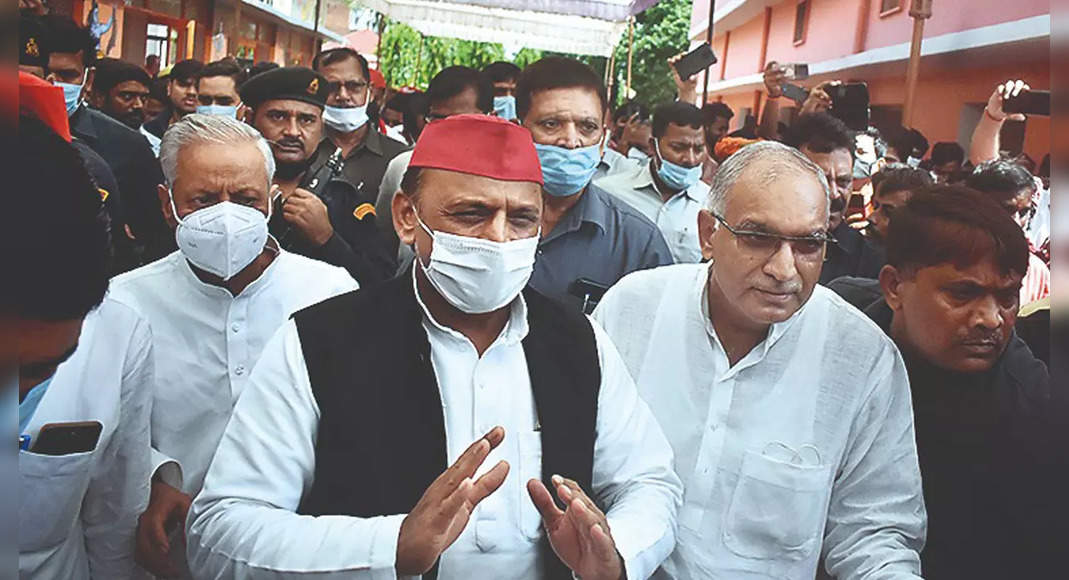 Akhilesh Yadav demanded the probe to Narendra Giri's death