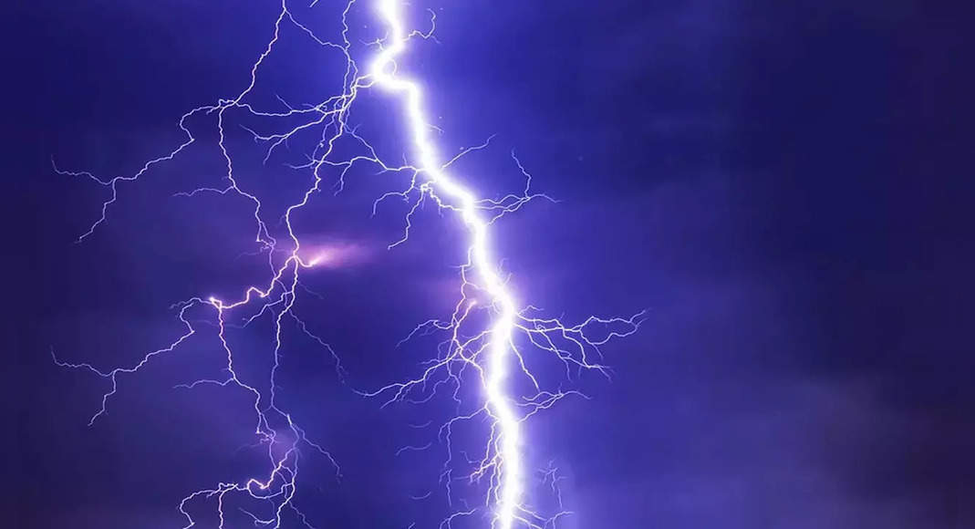 Gujarat: Women were killed in a lightning strike at Dahod