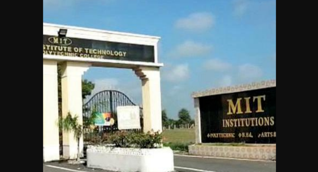 TN: 21kg Gold is confiscated from the head of the cooperative bank, son