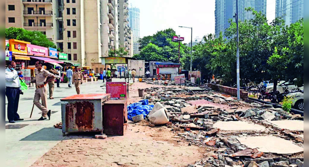 Noida stared 26 structures in four housing communities