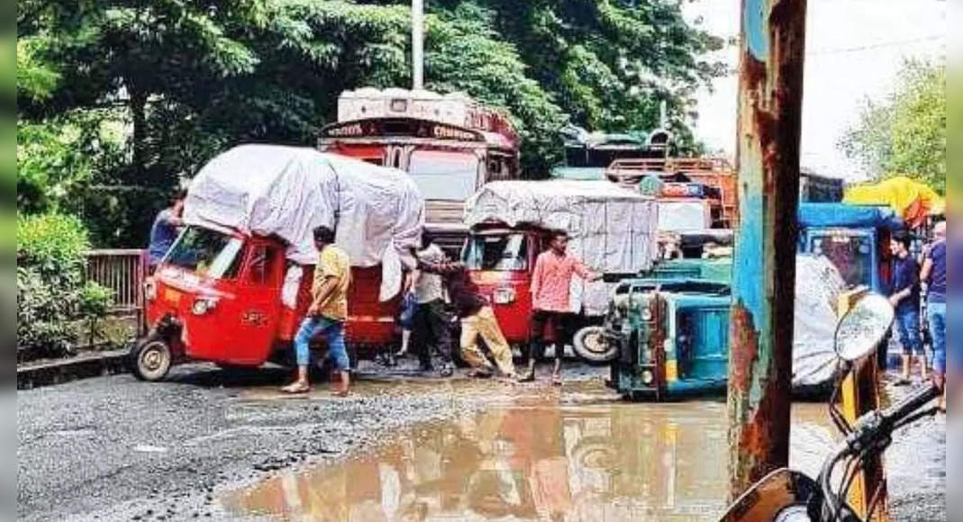 The damaged road video is a viral