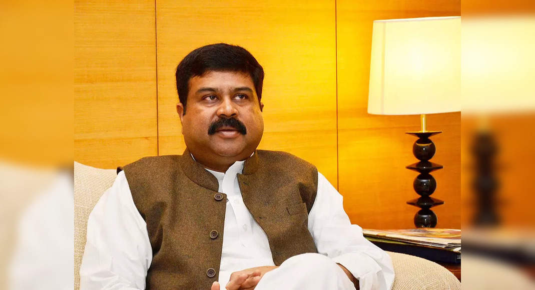 Dharmendra Pradhan wrote to Jharkhand, Andhra Pradesh CMS to protect, promote Odia language