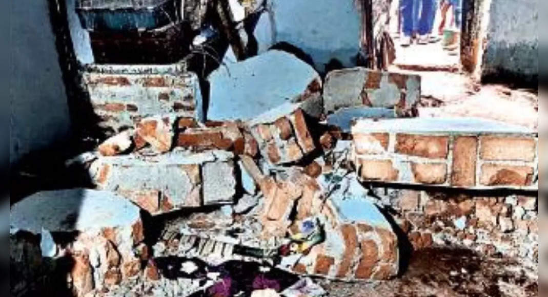 T'Gana: 5 Dead Families on the Collapse Wall at Gadwal Dist