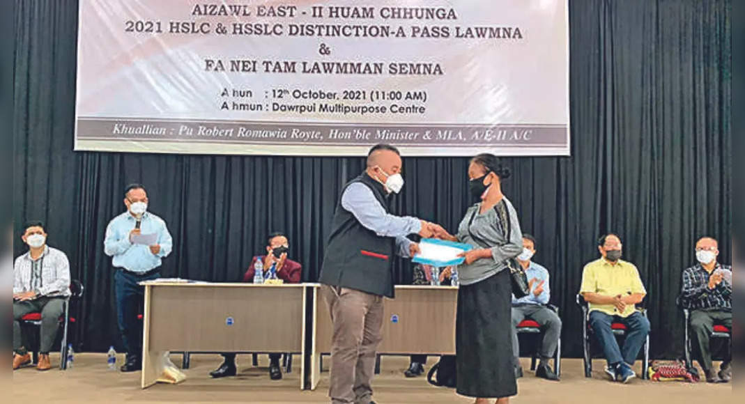 Mizoram Mantri offers cash for Baby Boom to fight 'illegal entry'