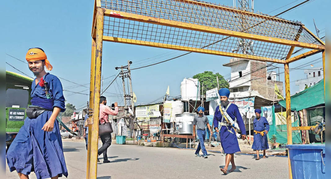 Kill the administration of the Singhu border residents further