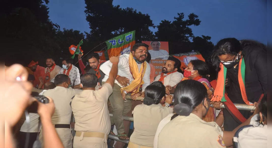 Minister of Odisha in the soup for the disappearance of a female teacher, the opposition demanded his resignation