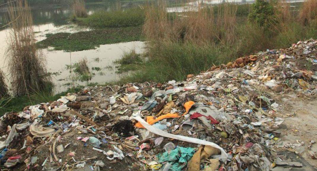 Notification for waste near the Hindon River