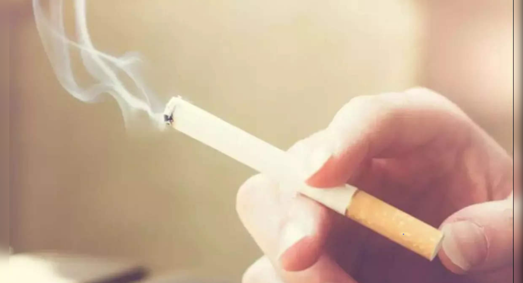 20% Uttar Pradesh Teen Smoking at Home Friends: Survey